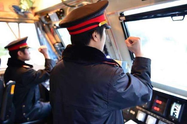 石家莊鐵路學(xué)校2020年火車(chē)司機(jī)專(zhuān)業(yè)學(xué)費(fèi)多少？