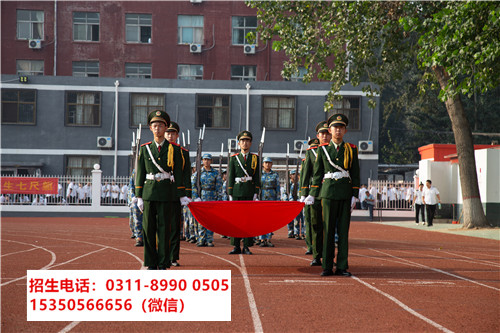 石家莊東華鐵路學(xué)校管得嚴(yán)嗎？